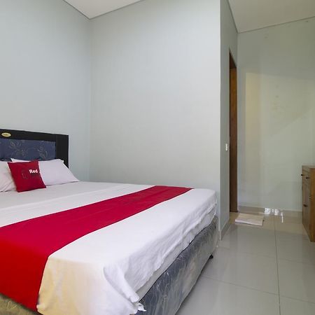 Reddoorz @ Poppies Lane Two Hotel Kuta Lombok Kültér fotó