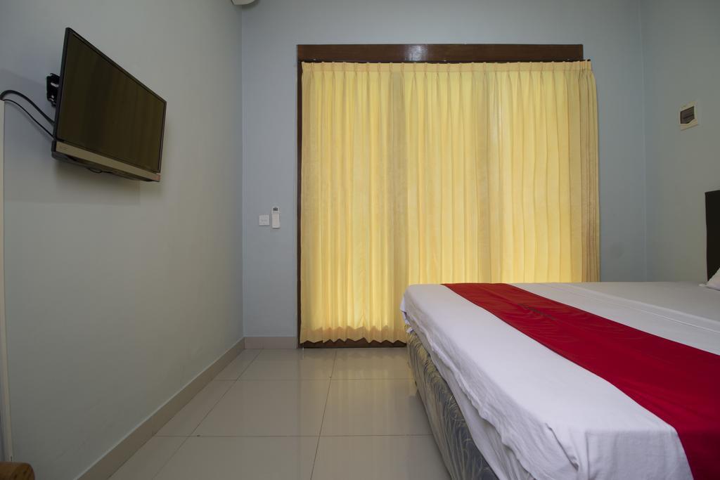 Reddoorz @ Poppies Lane Two Hotel Kuta Lombok Kültér fotó