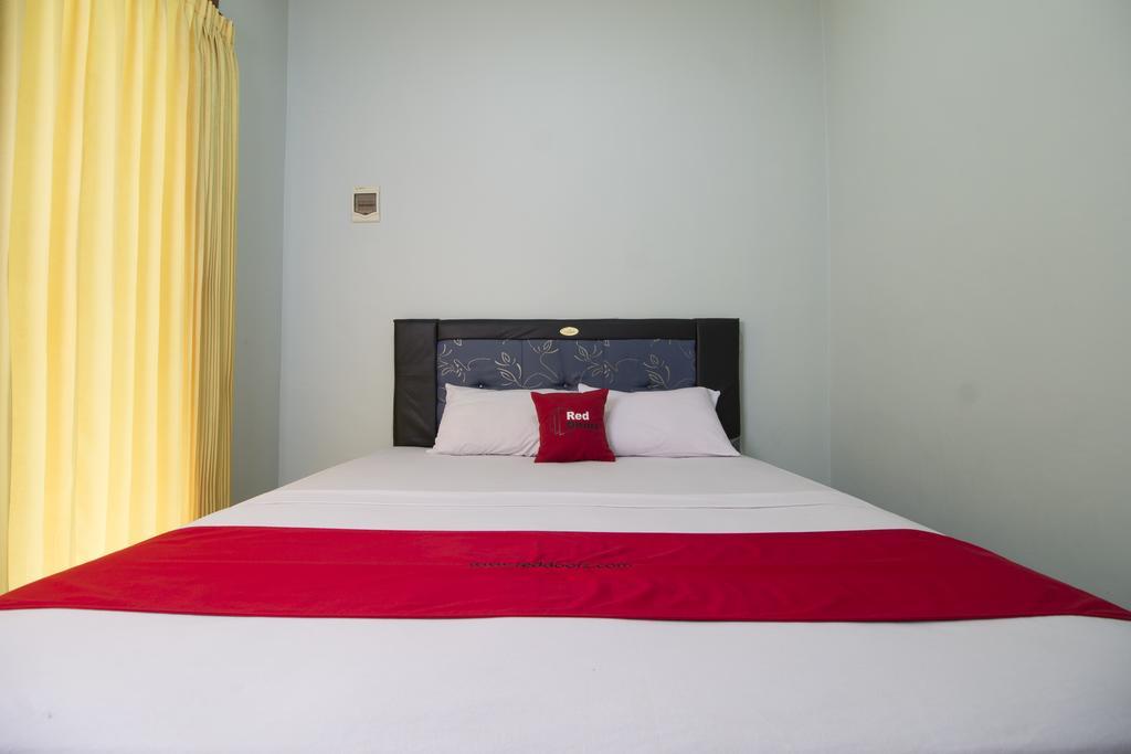 Reddoorz @ Poppies Lane Two Hotel Kuta Lombok Kültér fotó