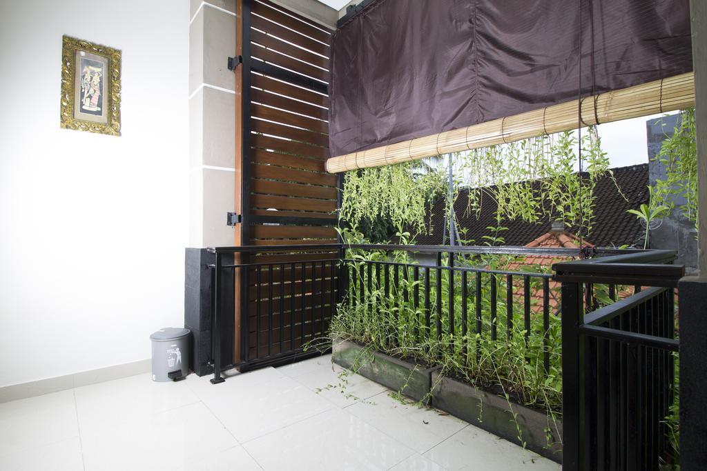 Reddoorz @ Poppies Lane Two Hotel Kuta Lombok Kültér fotó