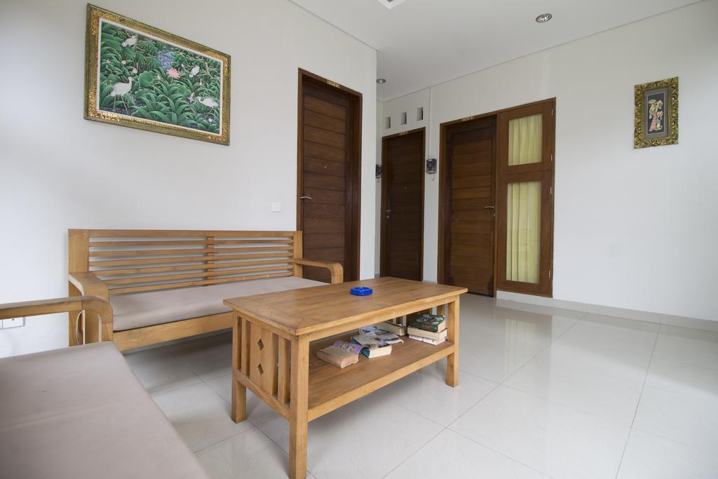 Reddoorz @ Poppies Lane Two Hotel Kuta Lombok Kültér fotó
