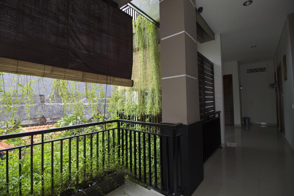 Reddoorz @ Poppies Lane Two Hotel Kuta Lombok Kültér fotó