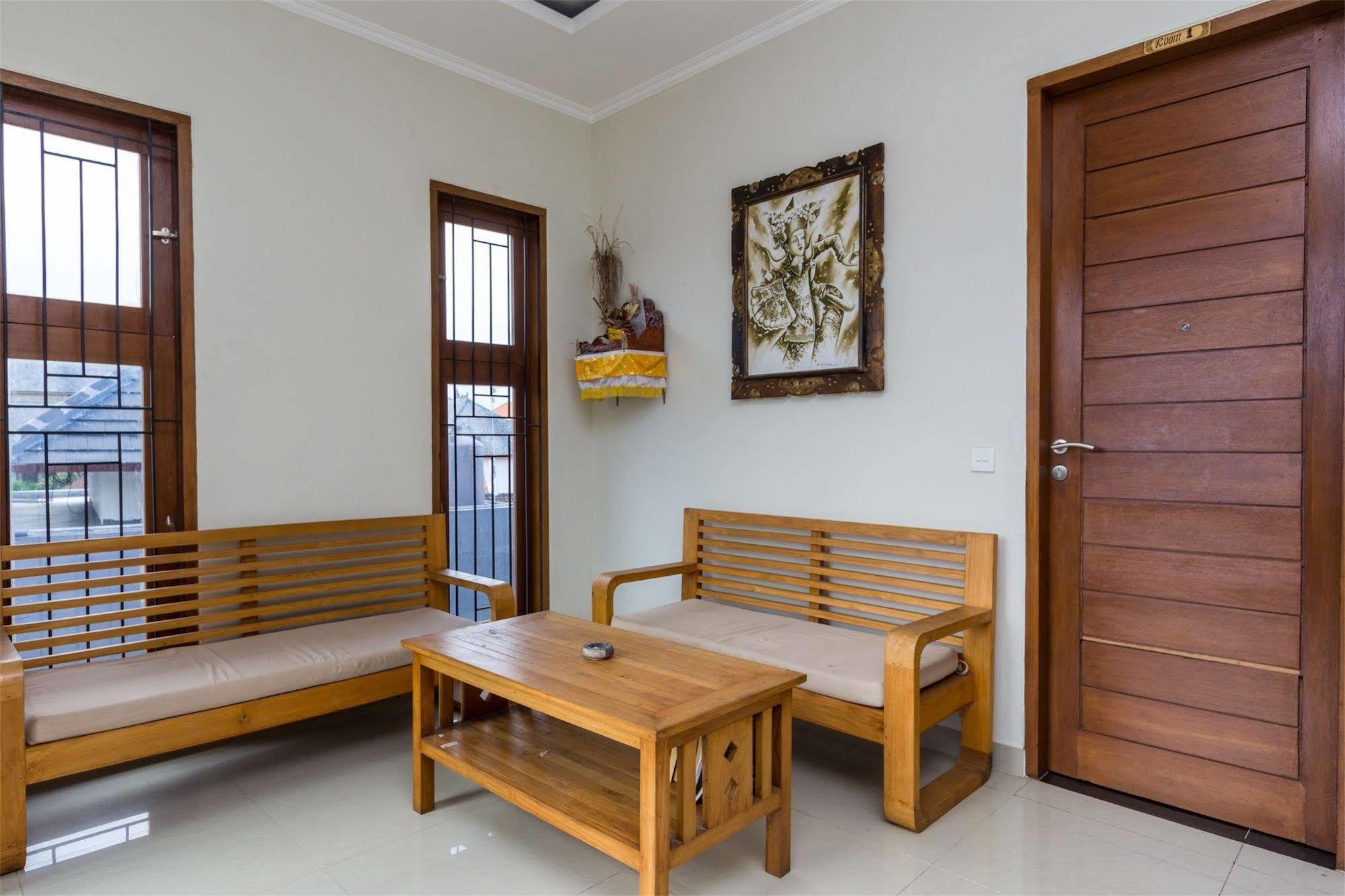 Reddoorz @ Poppies Lane Two Hotel Kuta Lombok Kültér fotó